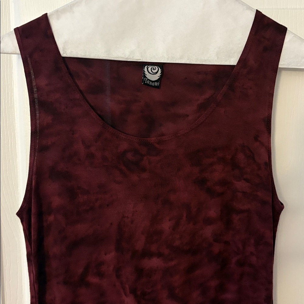 EUC Tanami Women's Sleeveless Tank Top  in Maroon Slight Tie Dye Sz S
